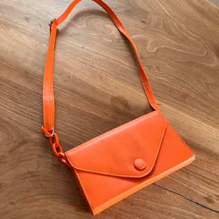 کیف عروسکی نارنجی