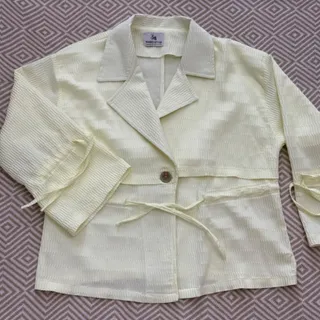 مانتو زرد کره‌ای