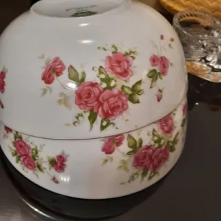 گل سرخی قدیمی عتیقه