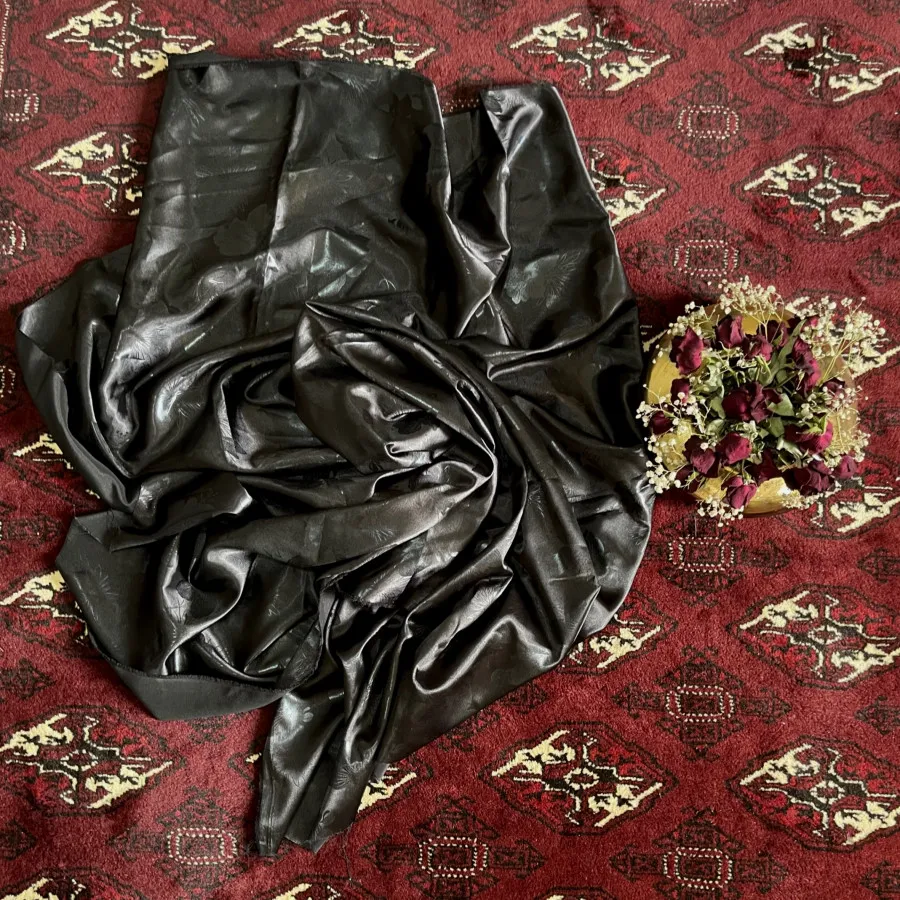 پارچه ساتن مشکی