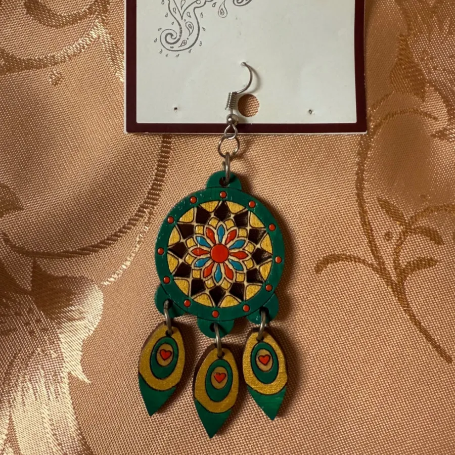 گوشواره چوبی هنری
