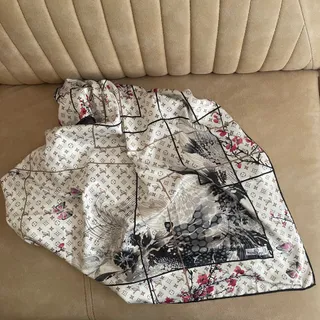 روسری مجلسی ابریشم دستدوز