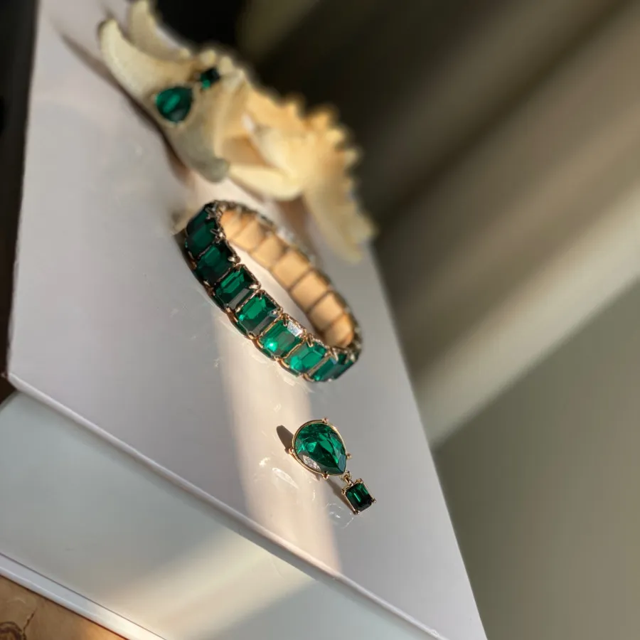 ست دستبندزمردی وگوشواره