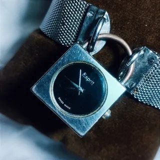 ساعت اسپریت سوییسی اصلی