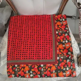 روسری برند مانتیلا