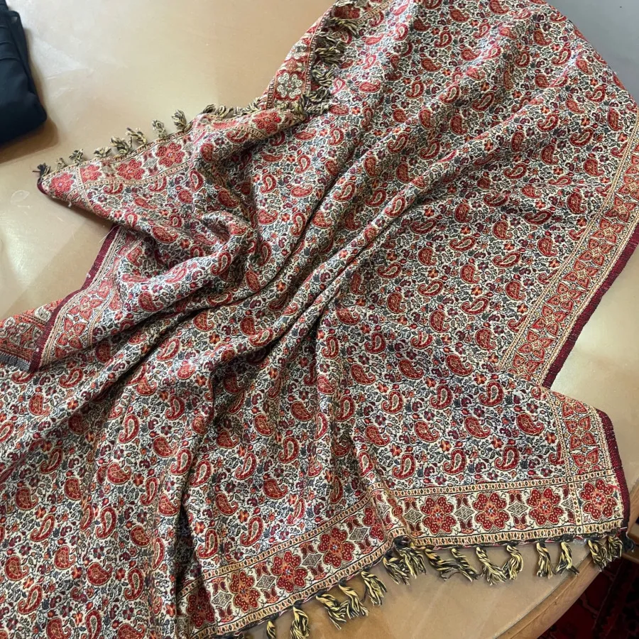 رومیزی بته جغه