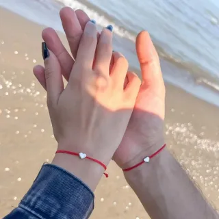 دستبند رد استرینگ