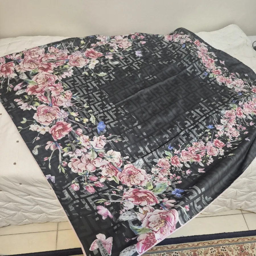 روسری ساتن دور دستدوز