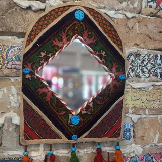آیینه دستیافت دیواری