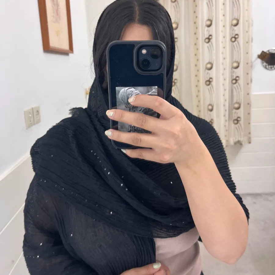 شال مشکی