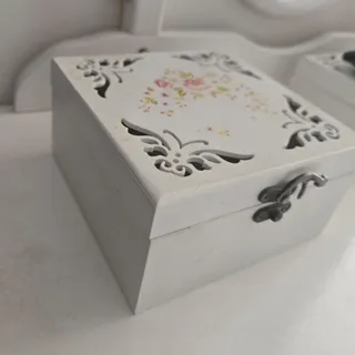 جعبه چوبی قفل دار
