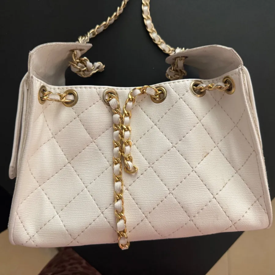 کیف طرح شنل