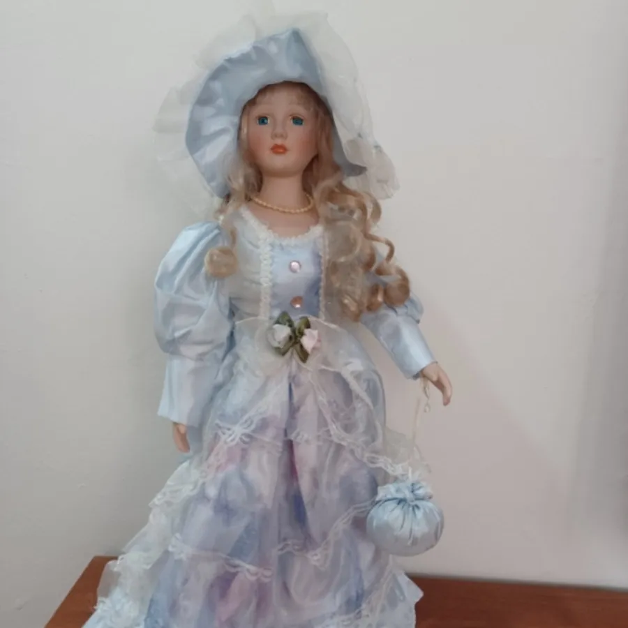 عروسک سرامیکی