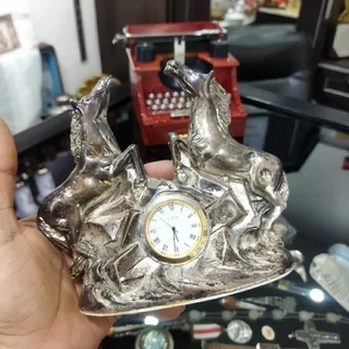 ساعت رومیزی