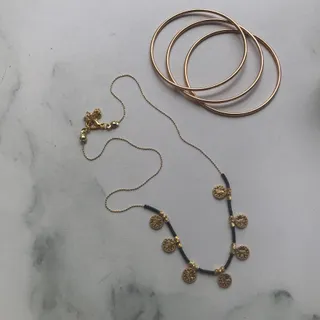 گردنبند واردااتی