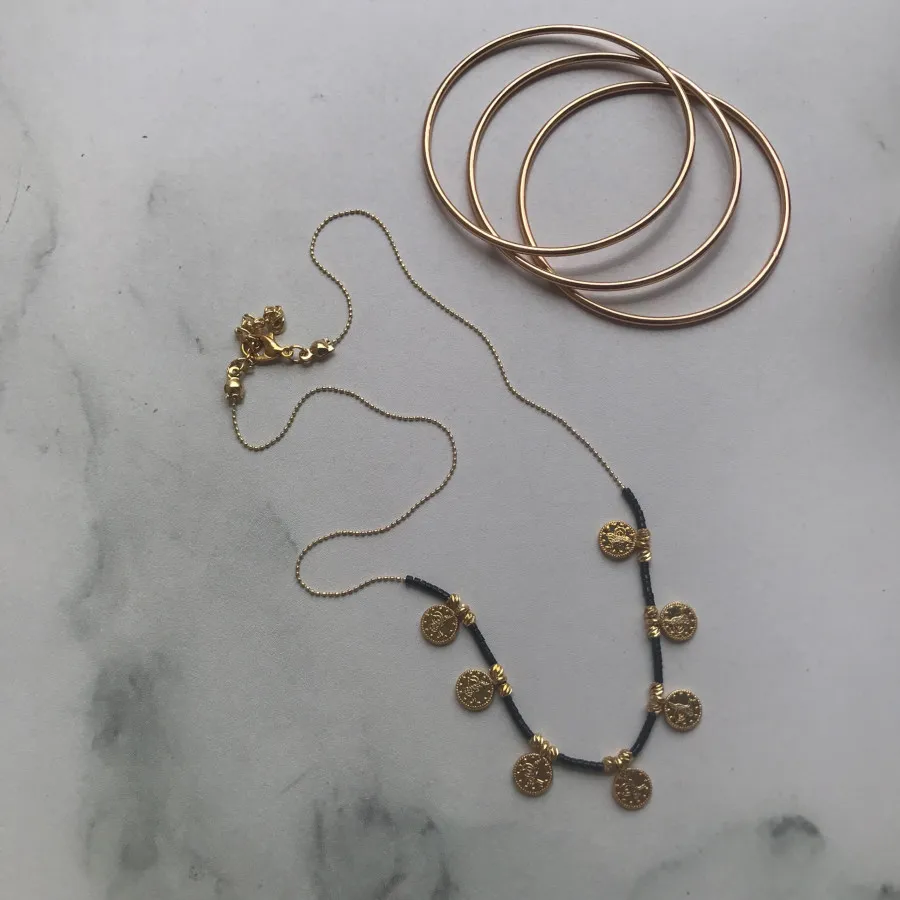 گردنبند واردااتی