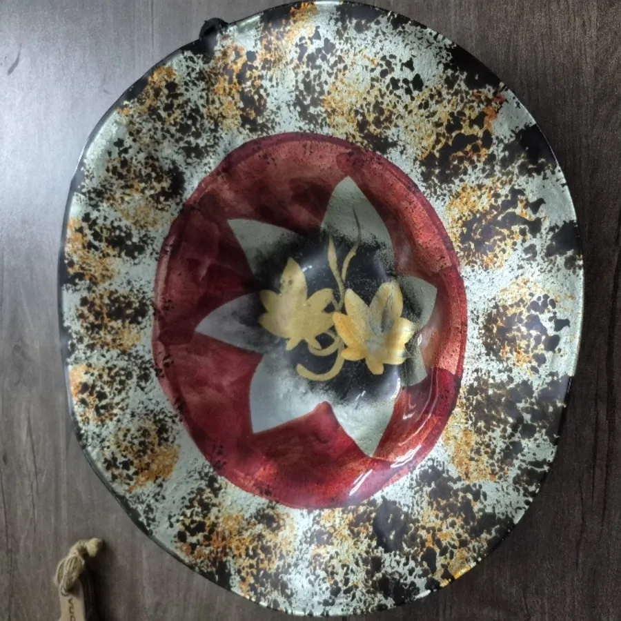 بشقاب دکوراتیو