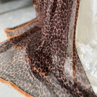 شال تور