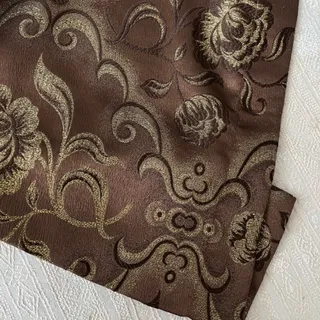 پرده ی قهوه ای طلایی