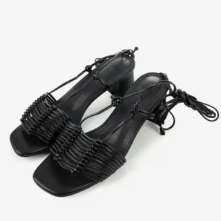 صندل چرم مشکی  برند jooti