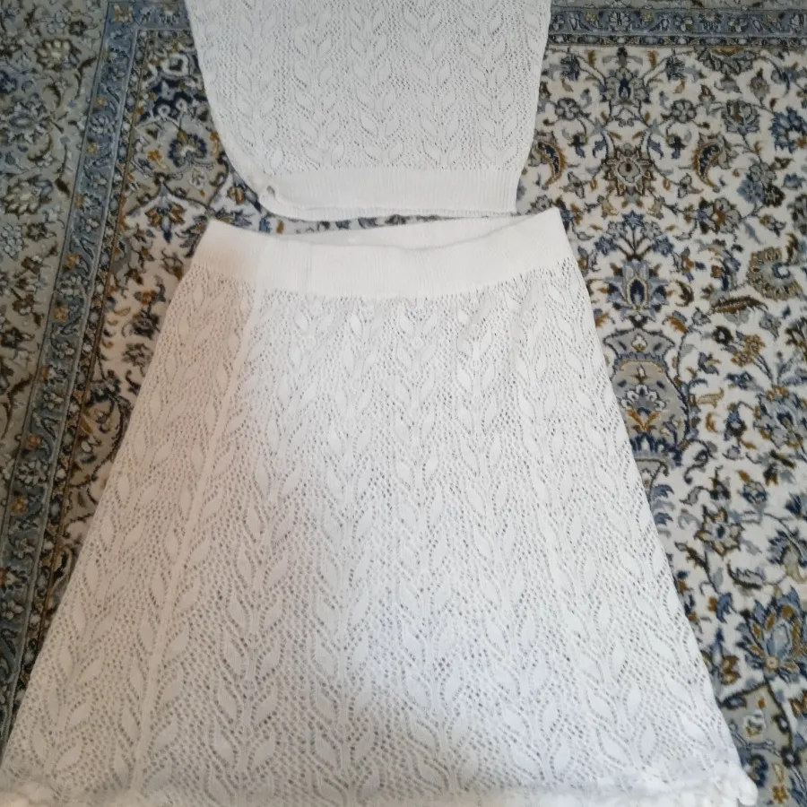 بلوز ودامن