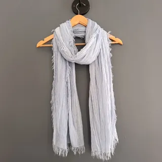 شال نخی دور ریش آبی روشن