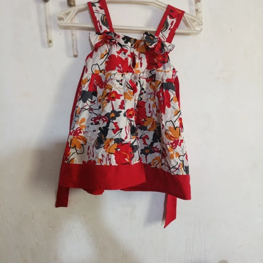 لباس بچگانه
