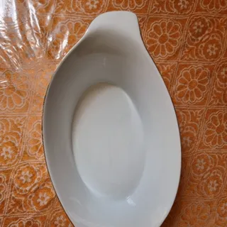 2 عدد ظرف پذیرایی سفید