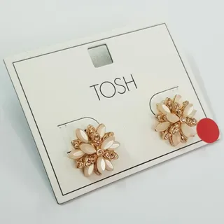 گوشواره گل نگین دار TOSH
