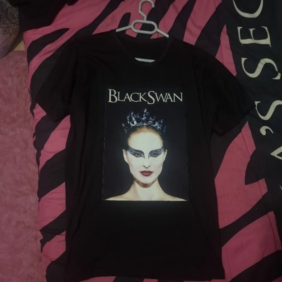 تیشرت Black Swan