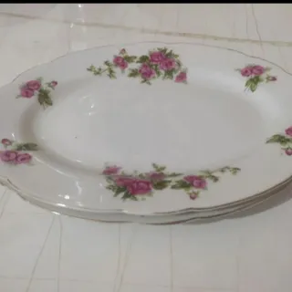 دیس و نمکدان گلسرخی