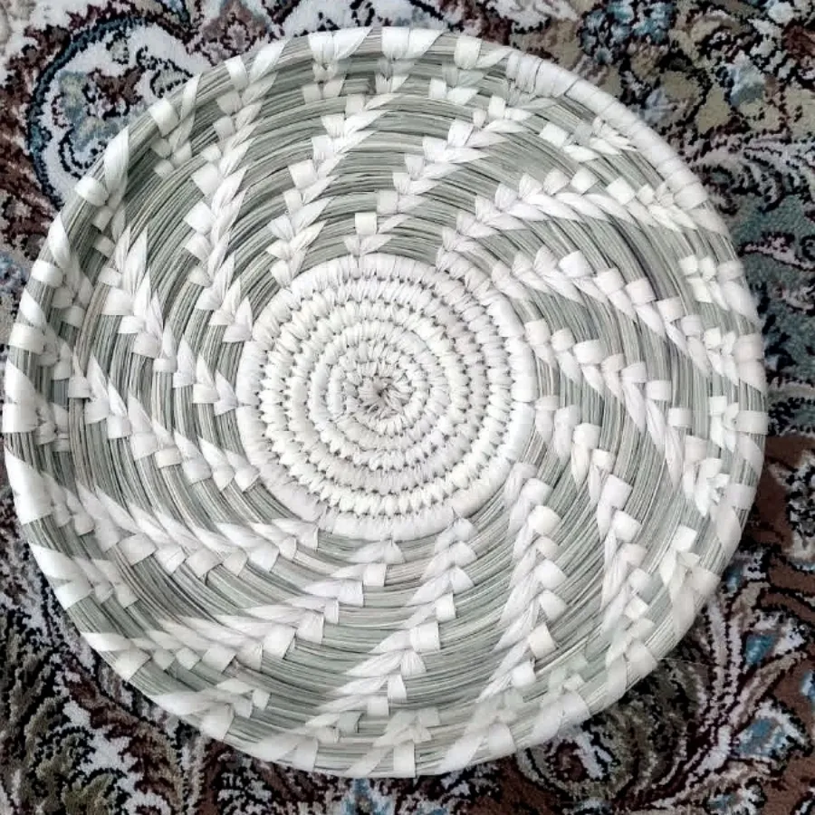 سینی حصیری کِرتِکی