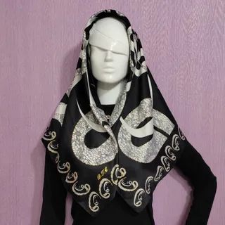 روسری طرح الفبا طلاکوب