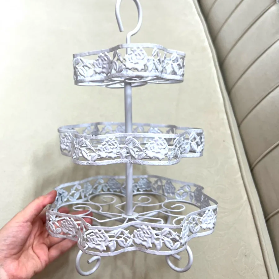 شیرینی خوری کاپ کیک خوری
