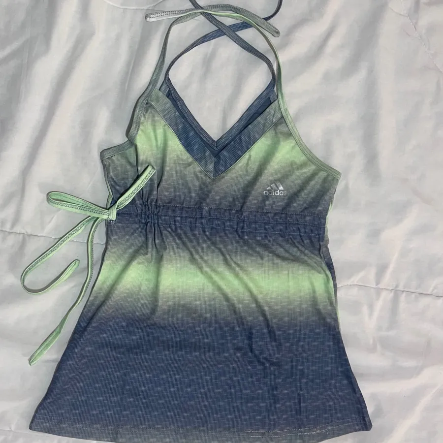 تاپ ورزشی Adidas