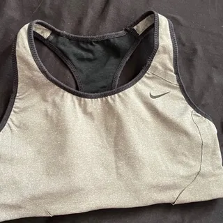 نیم تنه
