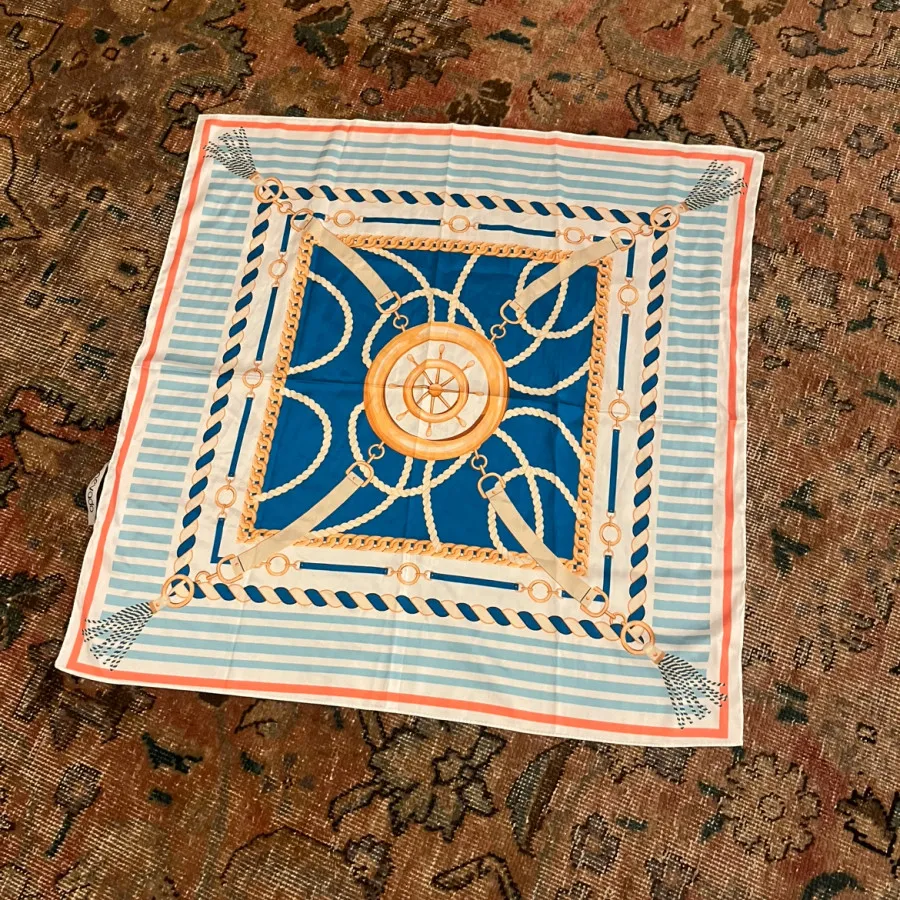 مینی اسکارف