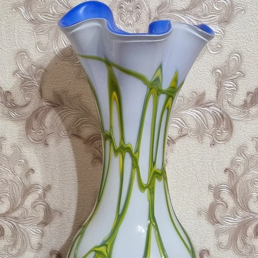 گلدان  دو، پوست