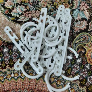 آویز لباس