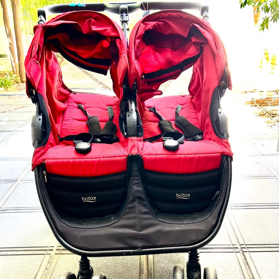 کالسکه دوقلو britax