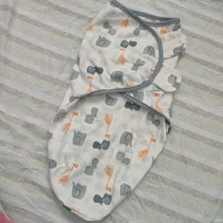 قنداق چسبی نوزاد