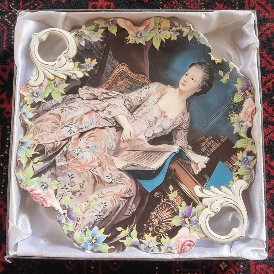 کیک خوری هایلوکس