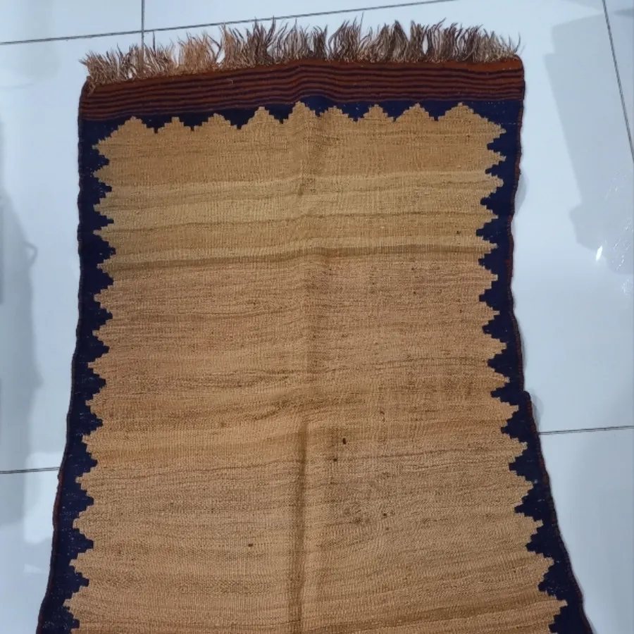 گیلیمچه یا قالیچه دستباف