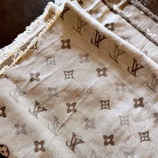 روسری بزرگ‌