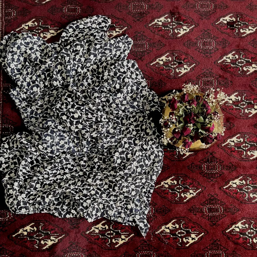 پارچه حریر گلدار