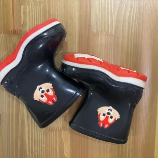 رین بوت بچگانه
