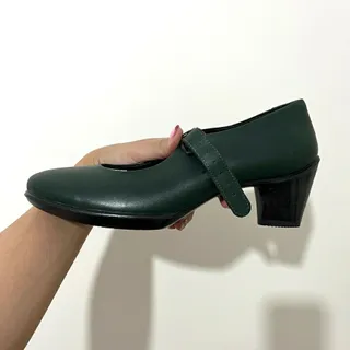 کفش زنانه اصل برند دنیلی