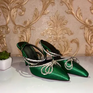 کفش پاشنه دار مجلسی