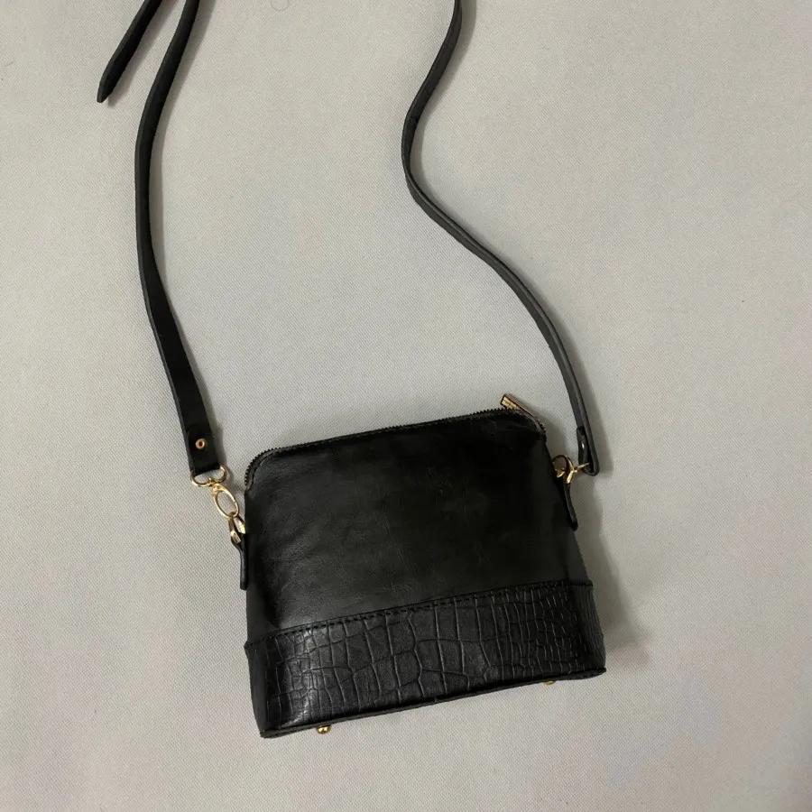کیف دوشی زنانه