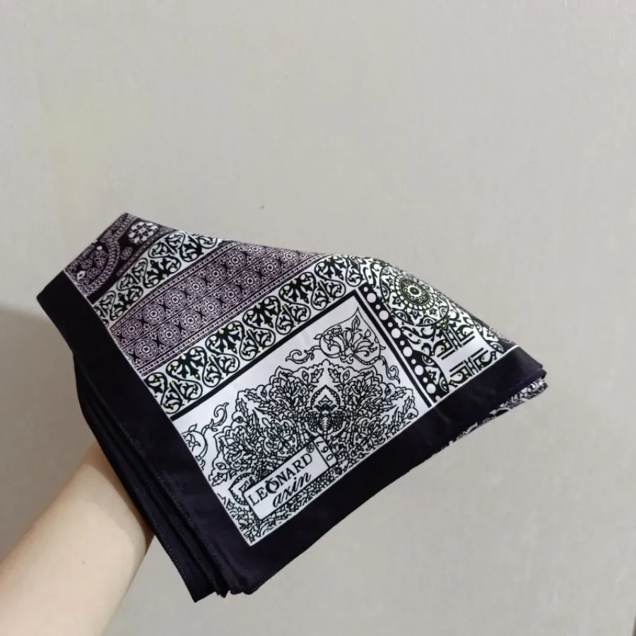 روسری ابریشمی سیلک